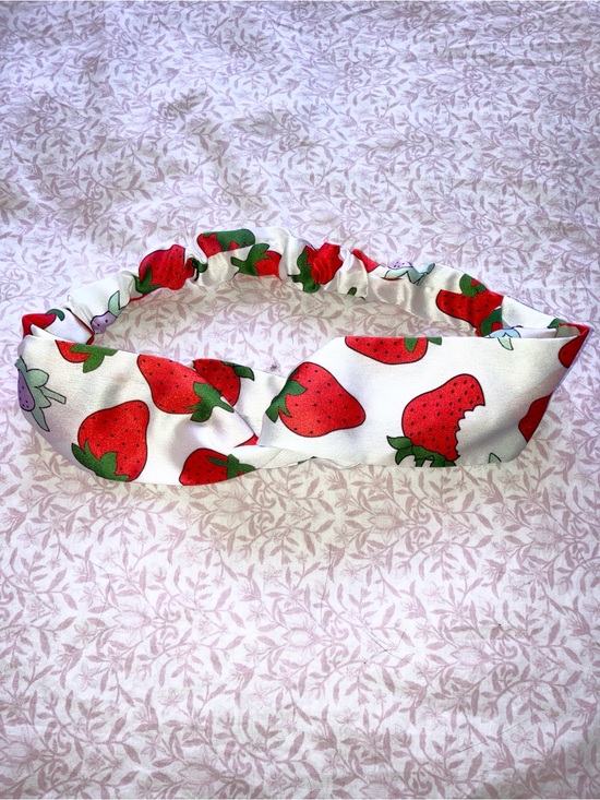 Accessories - Strawberry 🍓 Headband